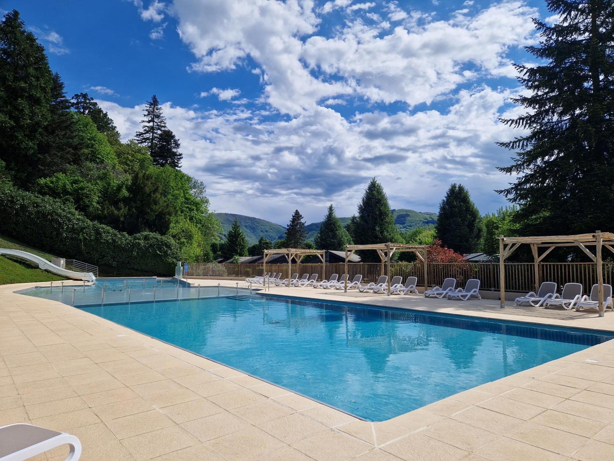 Camping Paradis Marmotel Saint-Geniez-dʼOlt 외부 사진