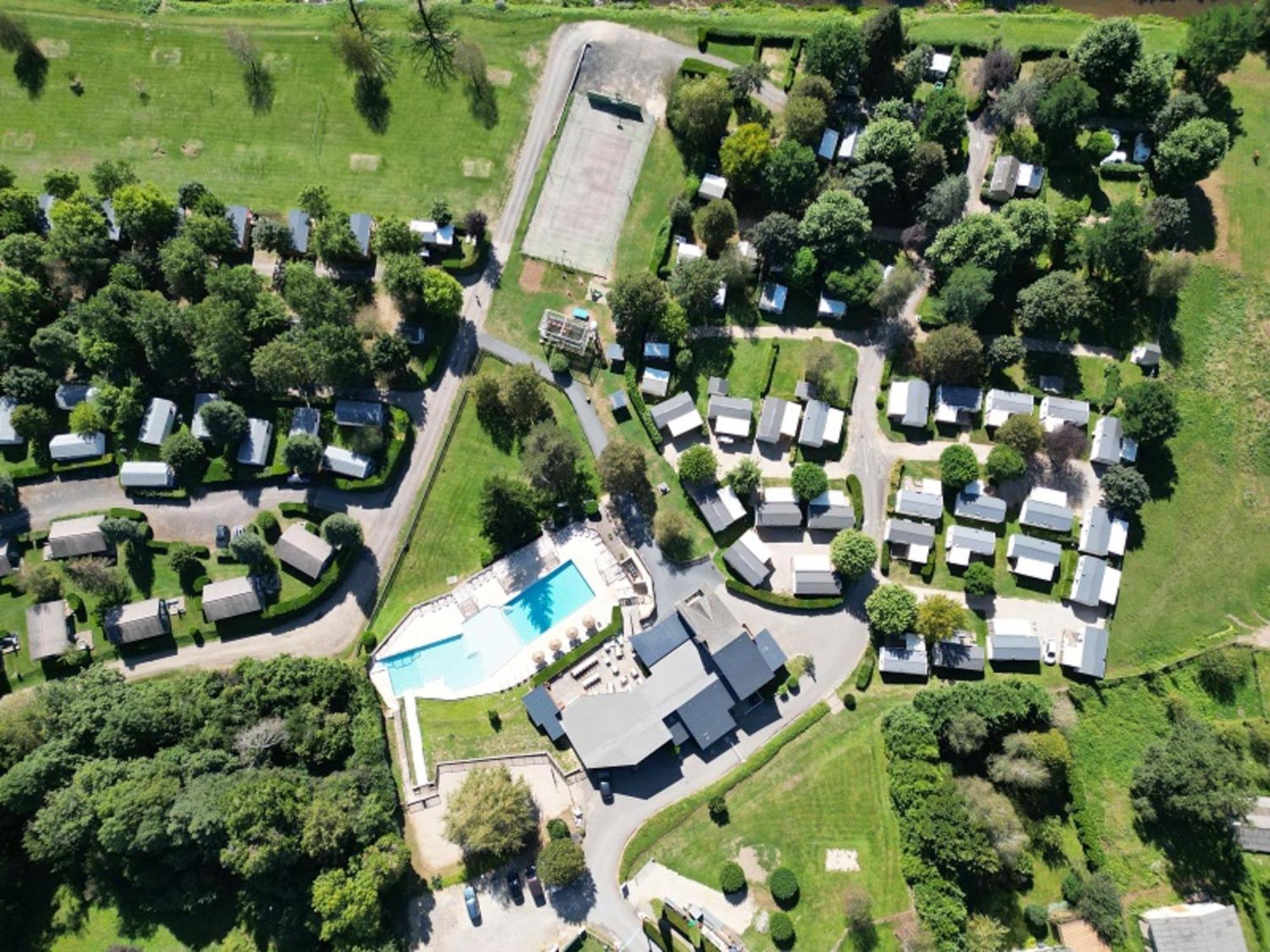 Camping Paradis Marmotel Saint-Geniez-dʼOlt 외부 사진